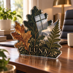 Artwork visualization: Pressed woodland leaves — home office backdrop, personalized LUNA, subject-shaped acrylic with printed optical 3D depth; not carved relief.